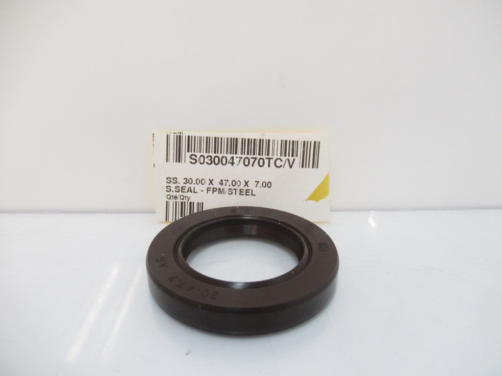 S030047070TC/V S030047070TCV Oil Seal SS. 30.00 x 47.00 x 7.00 S.Seal, FPM/Steel