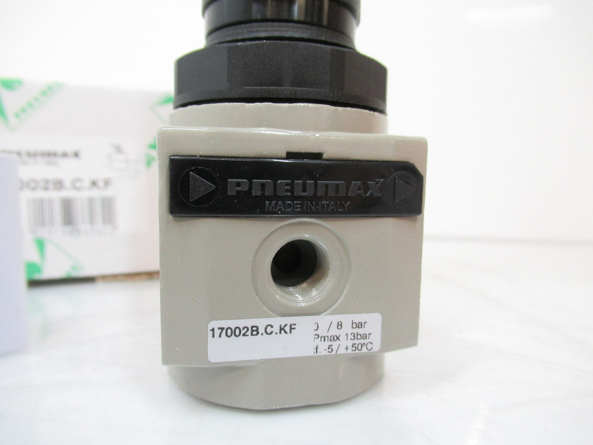 Pneumax 17002B.C.KF Regulator 1/4, 0-8 Improved Relieving