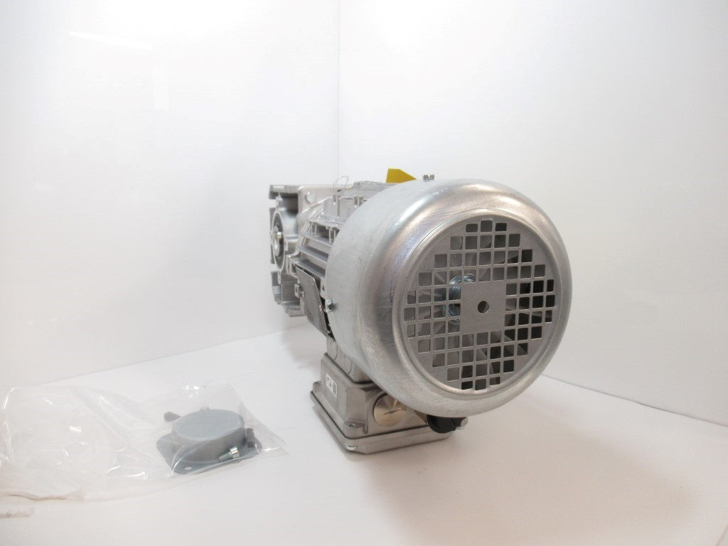 Nord SK02040.1AXZH-80S/4CUS Gearmotor, Ratio 30.00 :1, 0.75 HP 3 Phase 230/460 V