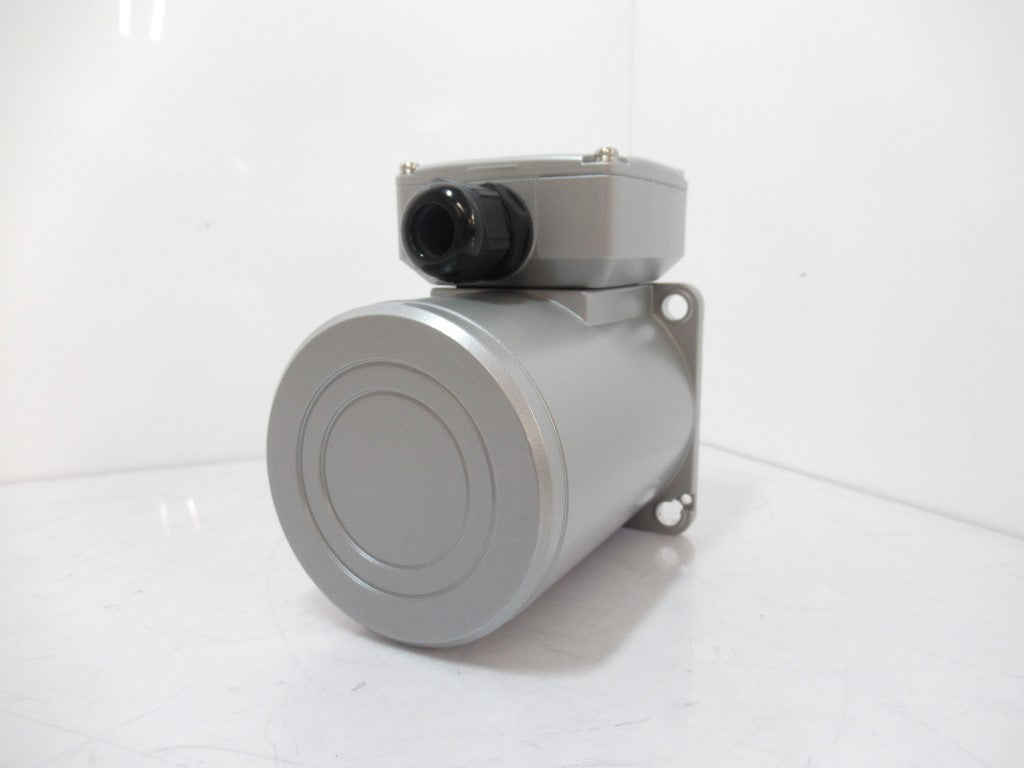 Oriental Motor 5IK100VGVR-ES3T2 Induction Gear Motor 100 W, Ratio 9 :1, 3-Phase