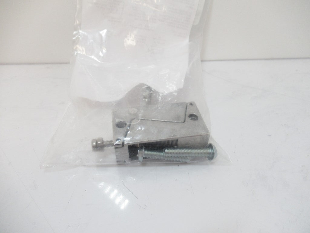 IE10-R1 IE10R1 Sick 5306528 Hinged Actuator O/U, Sold By Unit