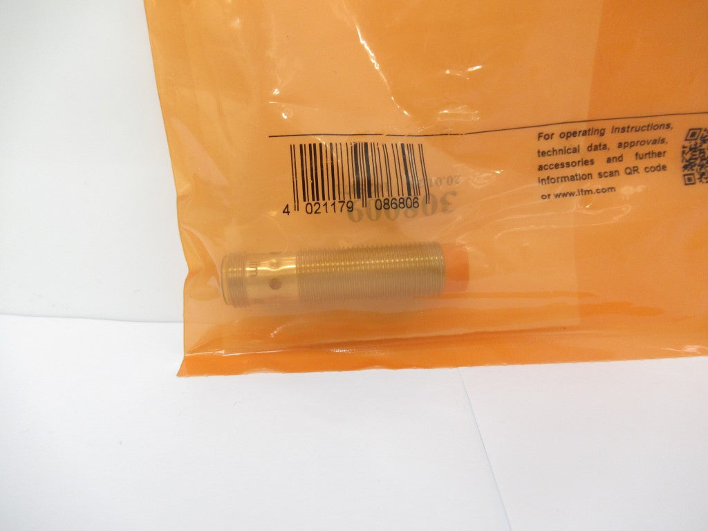 Ifm Electronic IFS205 IFB3007-BPKG/US-104 Inductive Sensor