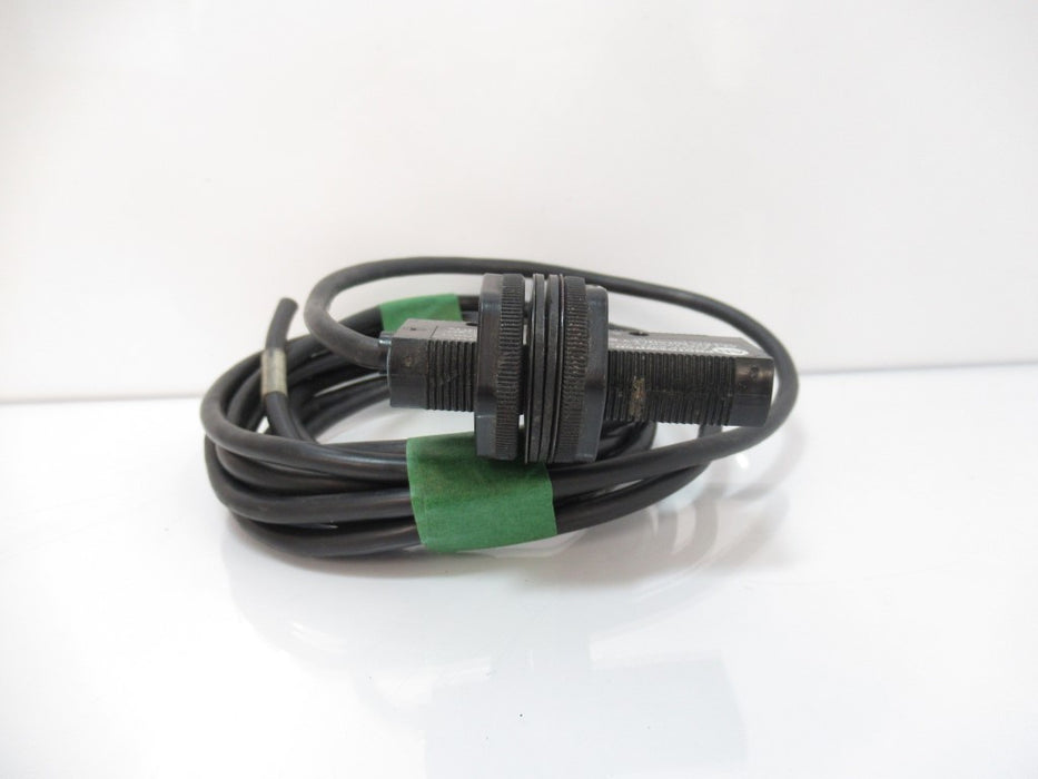 Allen Bradley 42SRP-6022 Photoelectric Sensor, 10-30V DC, 28mm, Ser. B