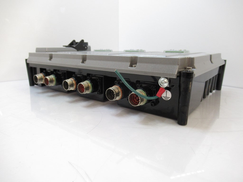 ILM62DDD24B1000 Schneider Electric ILD Detached Triple Servo Drive, 2.7A, IP 65