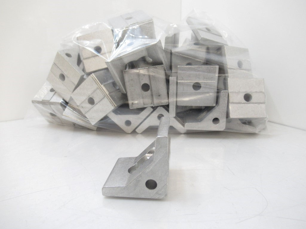 82.40.0742 MK Extrusion Angle E40s,keyed (Sold By Lot Of 45 pcs New)