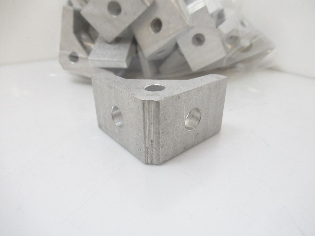 82.40.0701 MK Extrusion Angle E25 (Sold By Lot Of 28 pcs New)