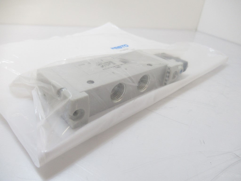 8031531 VUVG-L18-M52-RT-G14-1R8L Festo Air Solenoid Valve (New In Bag)